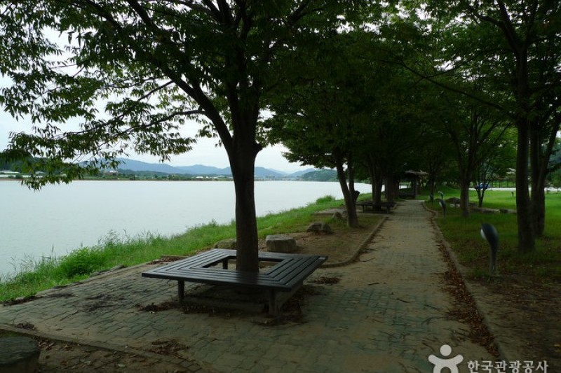 Jungangtap Park  (13/21)