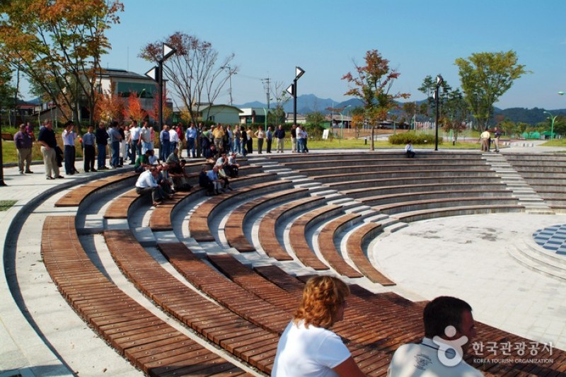 Jungangtap Park  (16/21)