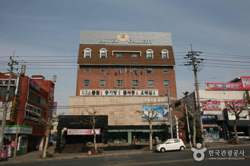Hotel Gallery  (1/18)
