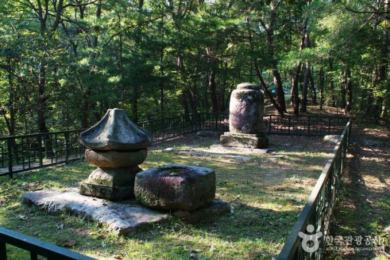 Cheongnyongsa Temple Site  (3/8)