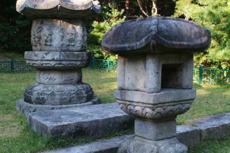 Cheongnyongsa Temple Site  (4/8)