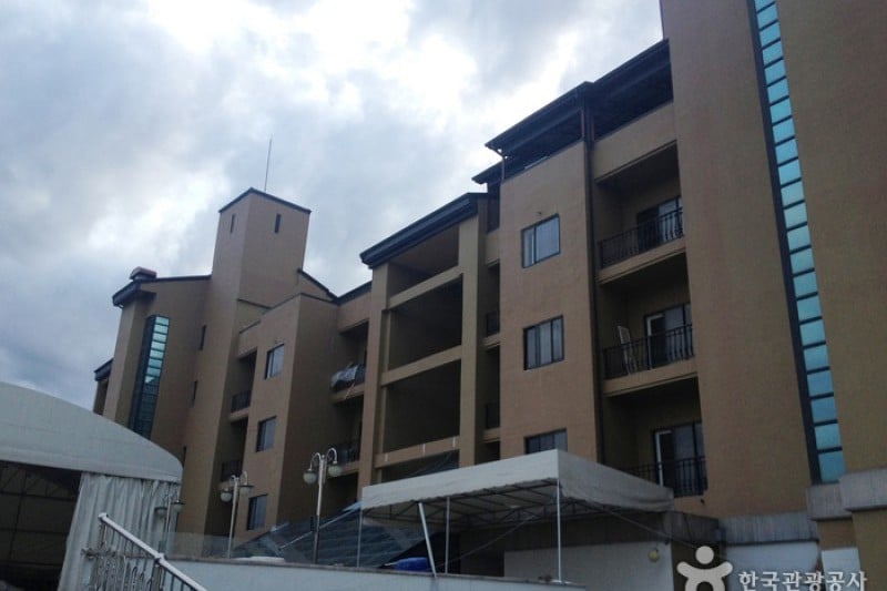 Hotel The Base  (2/4)