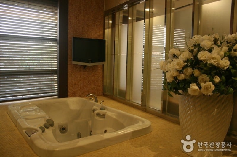 Resom Spa Castle  (1/14)