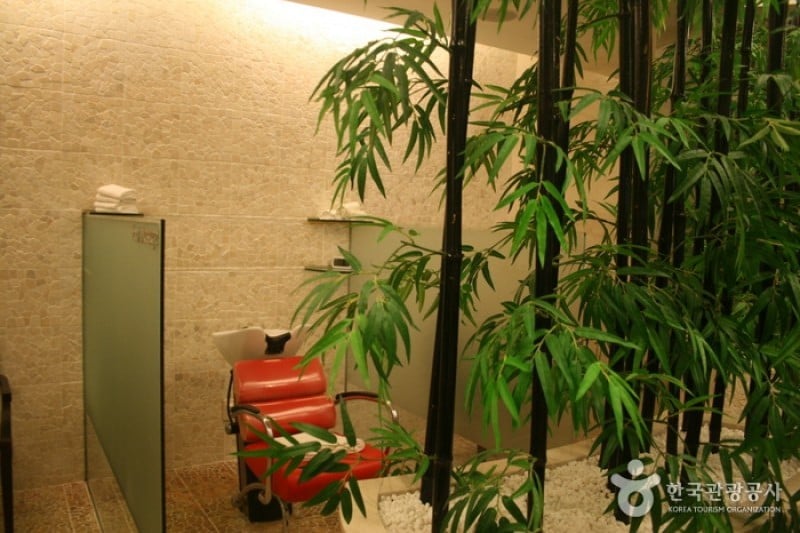 Resom Spa Castle  (3/14)