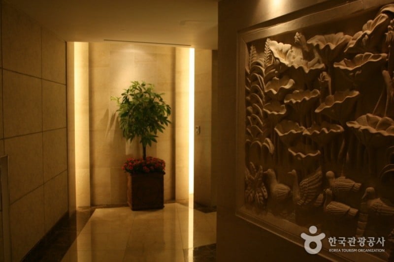 Resom Spa Castle  (6/14)