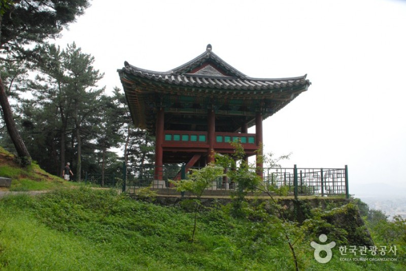 Gwanbuk-ri Relics and Busosanseong Fortress of Buyeo [UNESCO World Heritage]  (28/43)