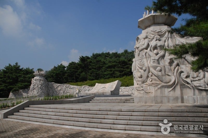 The Independence Hall of Korea  (1/92)