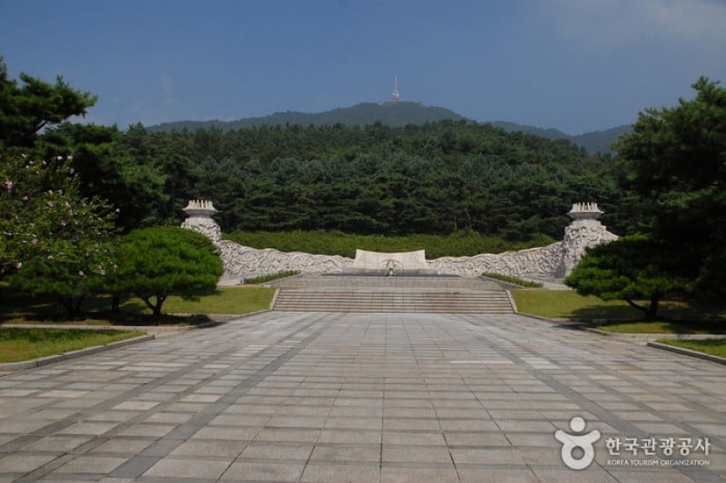 The Independence Hall of Korea  (4/92)