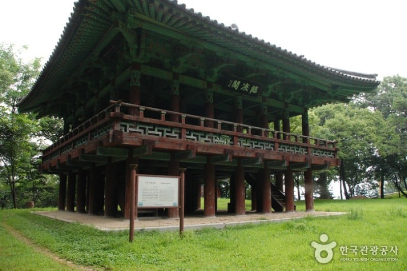 Gongju Gongsanseong Fortress [UNESCO World Heritage]  (27/47)