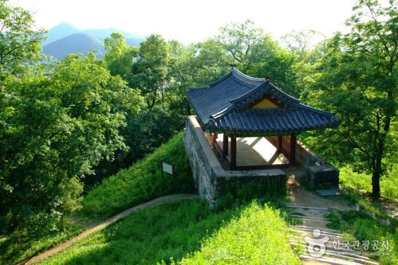 Gongju Gongsanseong Fortress [UNESCO World Heritage]  (32/47)