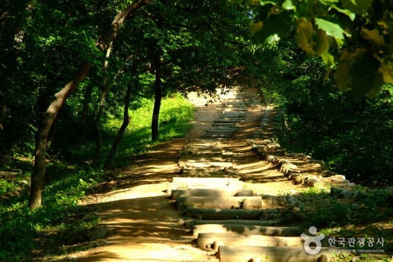 Gongju Gongsanseong Fortress [UNESCO World Heritage]  (39/47)