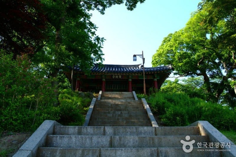 Gongju Gongsanseong Fortress [UNESCO World Heritage]  (43/47)