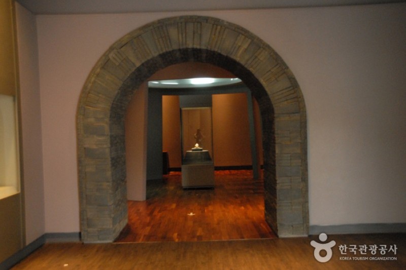 Gongju National Museum  (3/15)
