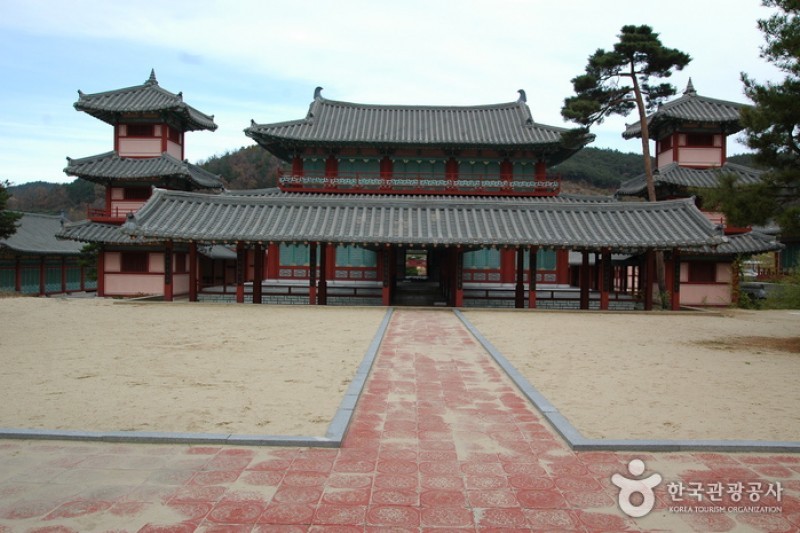 On Set – Seodongyo  (8/13)