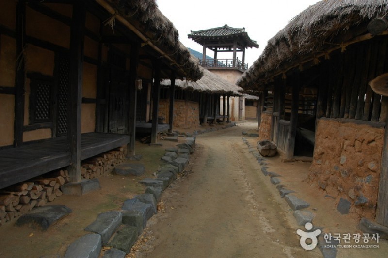 On Set – Seodongyo  (9/13)