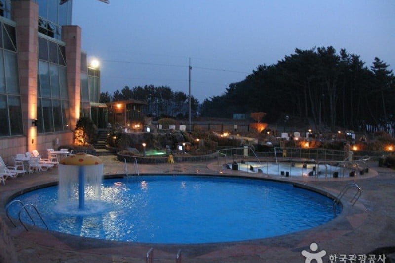 Resom Ocean Castle Aqua World  (2/2)