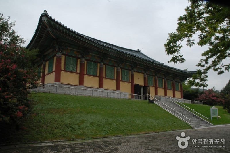 Hyeonchungsa Shrine  (30/38)