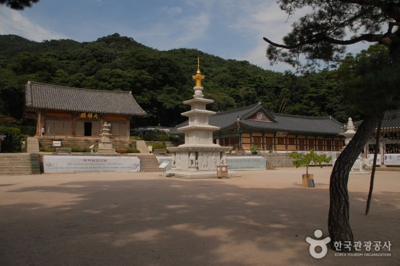 Sudeoksa Temple  (9/34)
