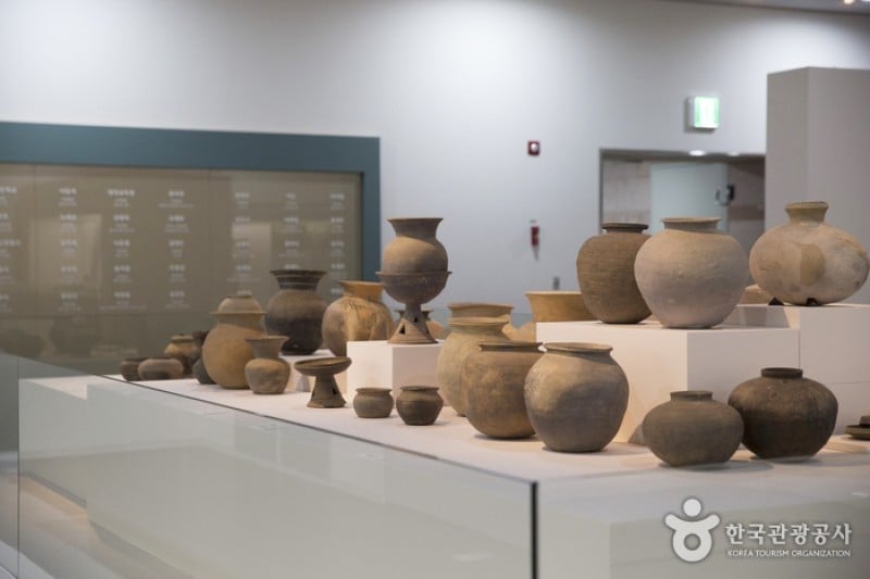 Buyeo National Museum  (9/13)