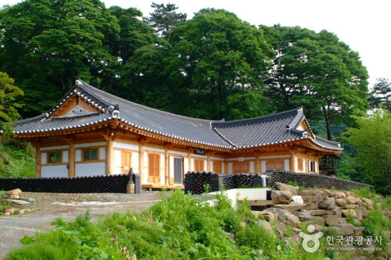 Buseoksa Temple  (9/11)