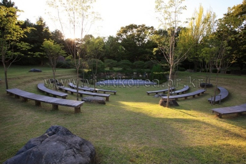 Onyang Folk Museum  (1/59)