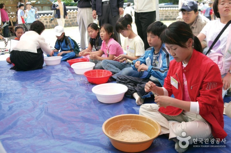 Hansan Ramie Fabric Cultural Festival  (14/17)