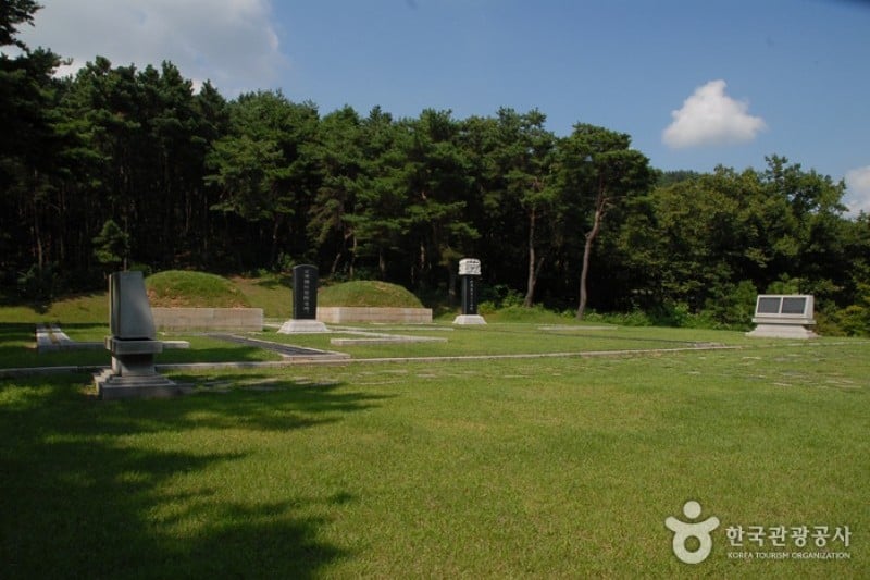 Buyeo Neungsan-ri Ancient Tombs [UNESCO World Heritage]  (4/11)