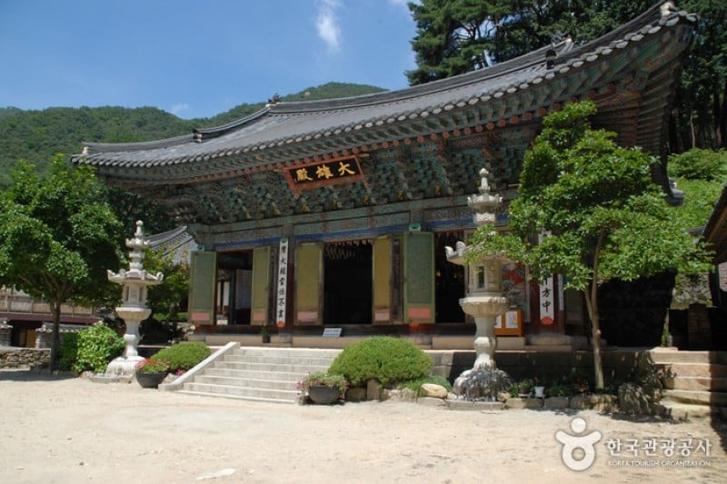 Donghaksa Temple  (15/24)