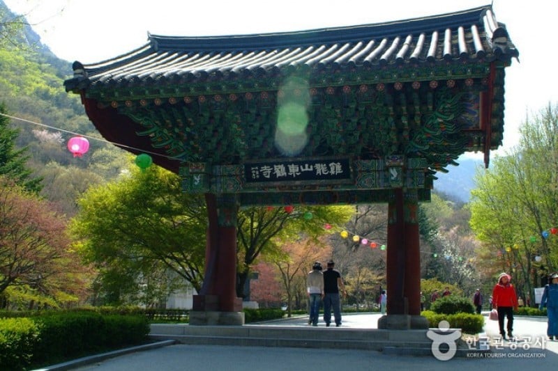 Donghaksa Temple  (20/24)