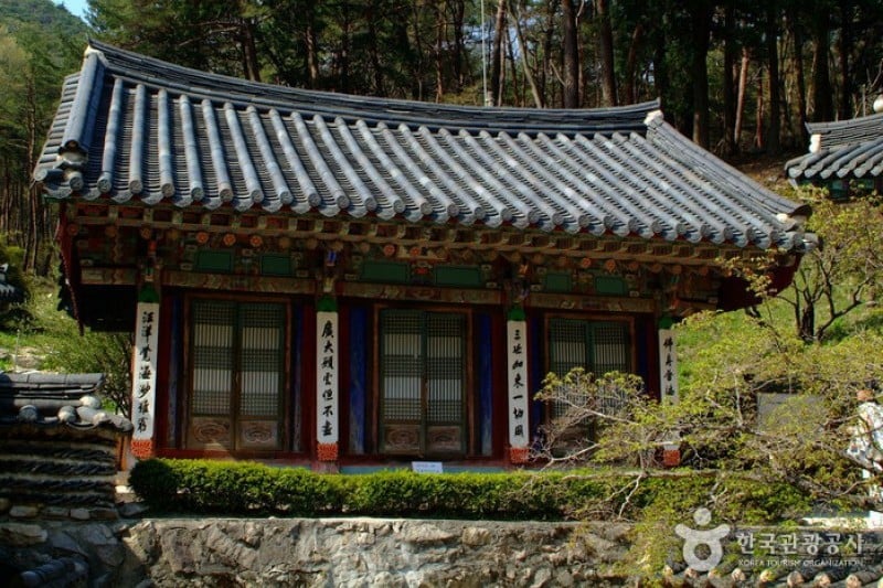 Donghaksa Temple  (23/24)