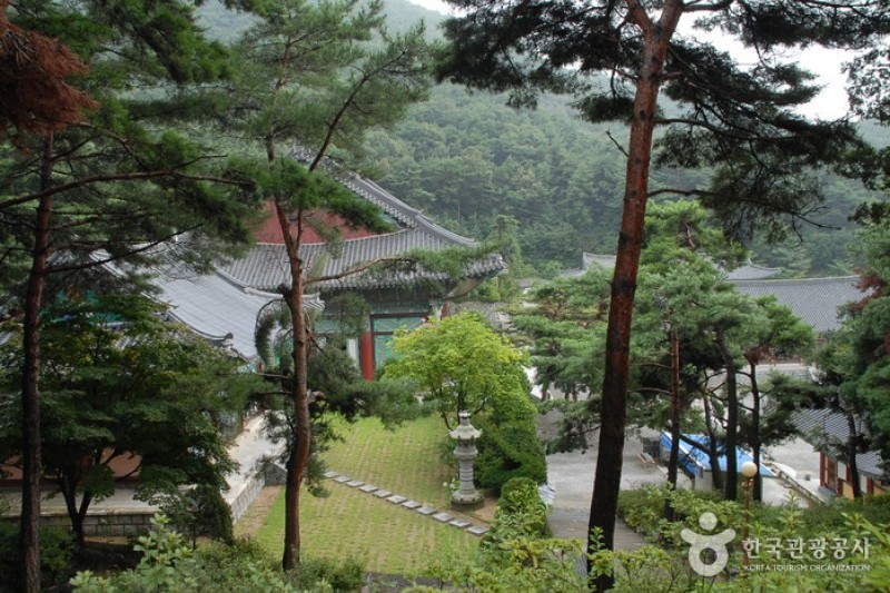 Gakwonsa Temple  (4/11)