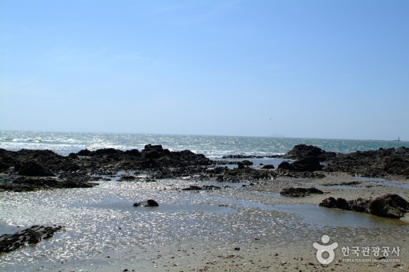 Sambong Beach  (4/5)