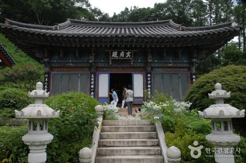 Gwangdeoksa Temple  (15/26)