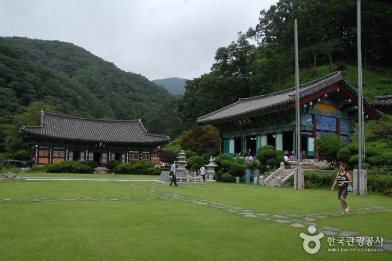 Gwangdeoksa Temple  (16/26)
