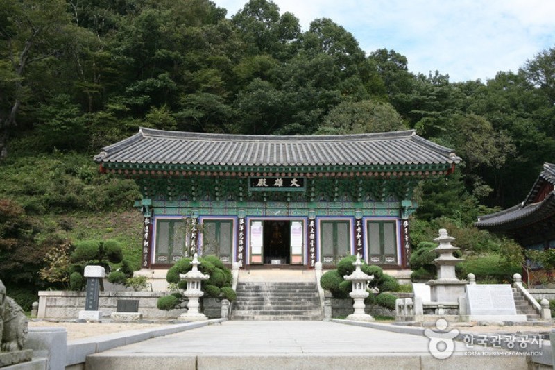 Gwangdeoksa Temple  (17/26)