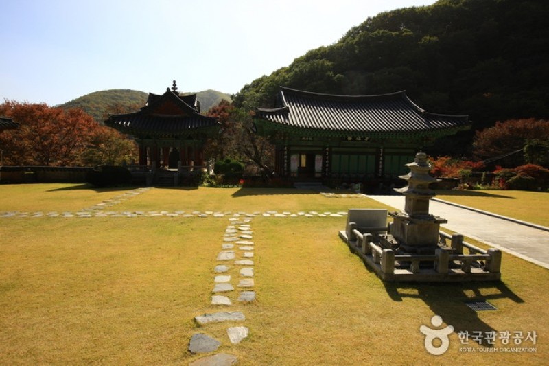 Gwangdeoksa Temple  (24/26)