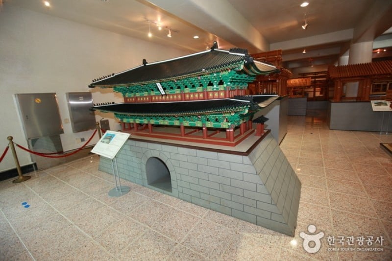 Korea Traditional Architecture Museum  (12/14)