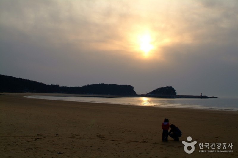 Mallipo Beach  (3/11)