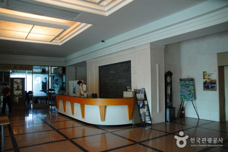 Baekche Tourist Hotel  (6/9)