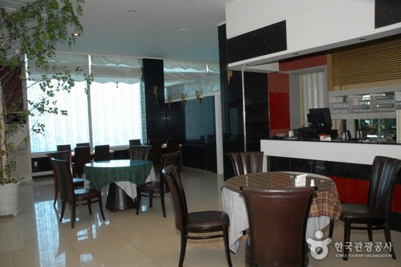 Baekche Tourist Hotel  (7/9)