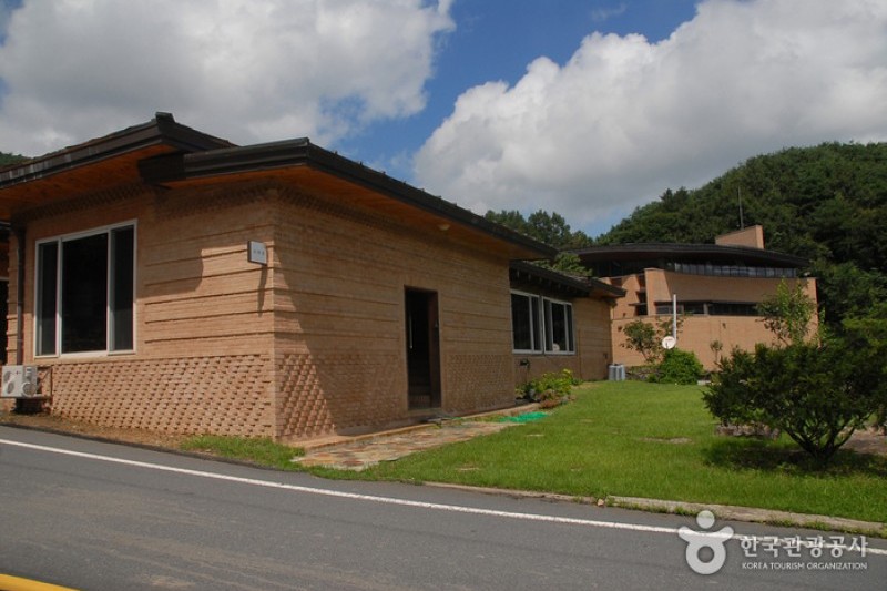 Cheongyang Daracgol Julmudeom Holy Site  (4/5)