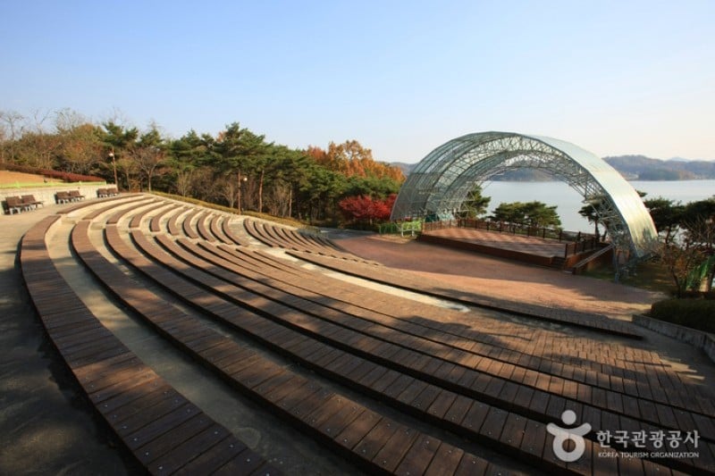 Muhancheon Stream  (12/19)