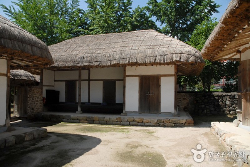 Chunguisa Shrine  (34/63)