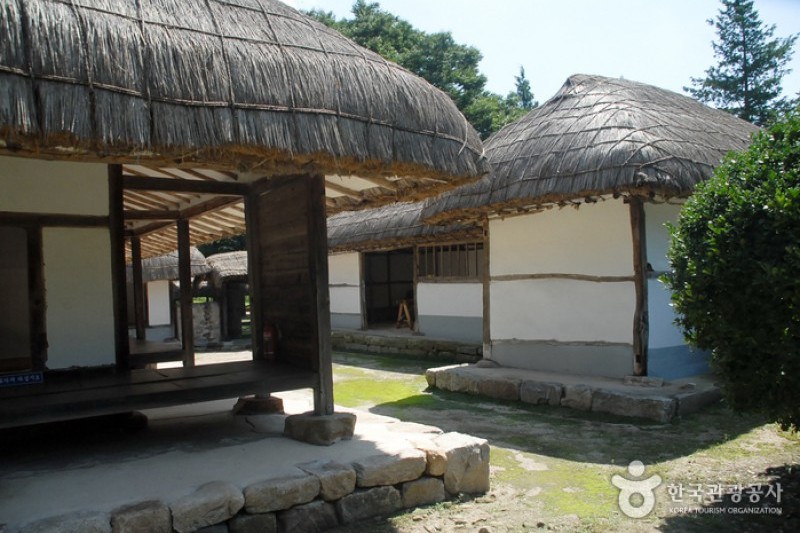 Chunguisa Shrine  (49/63)