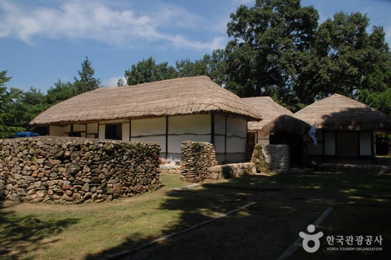 Chunguisa Shrine  (51/63)