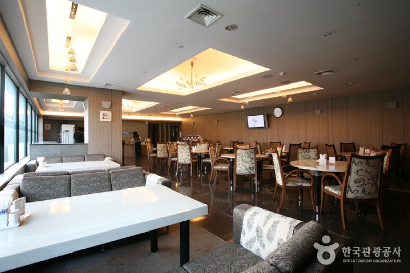 Cheonan Central Tourist Hotel 