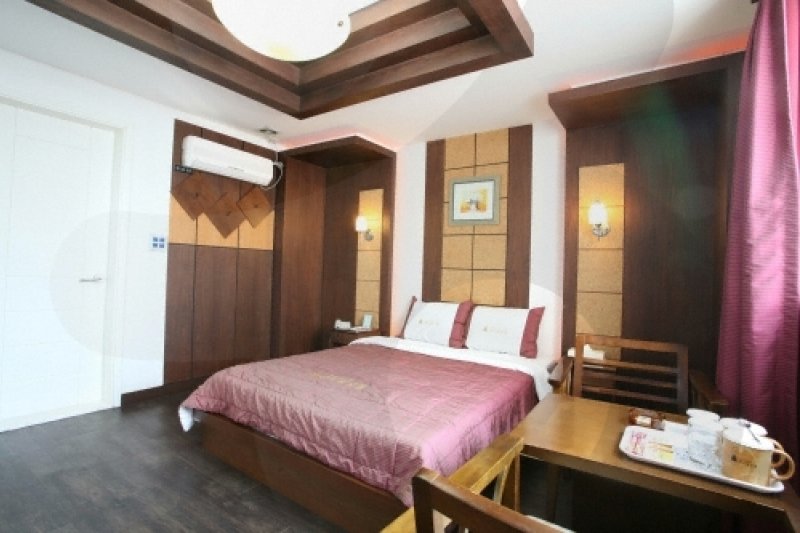 Cheonan Central Tourist Hotel 