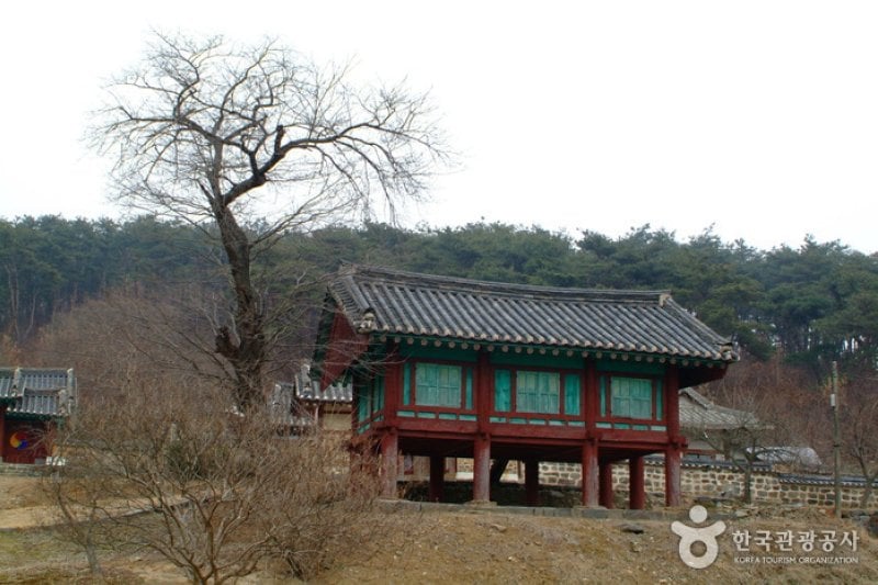 Munheon Confucian School (문헌서원) (5/9)