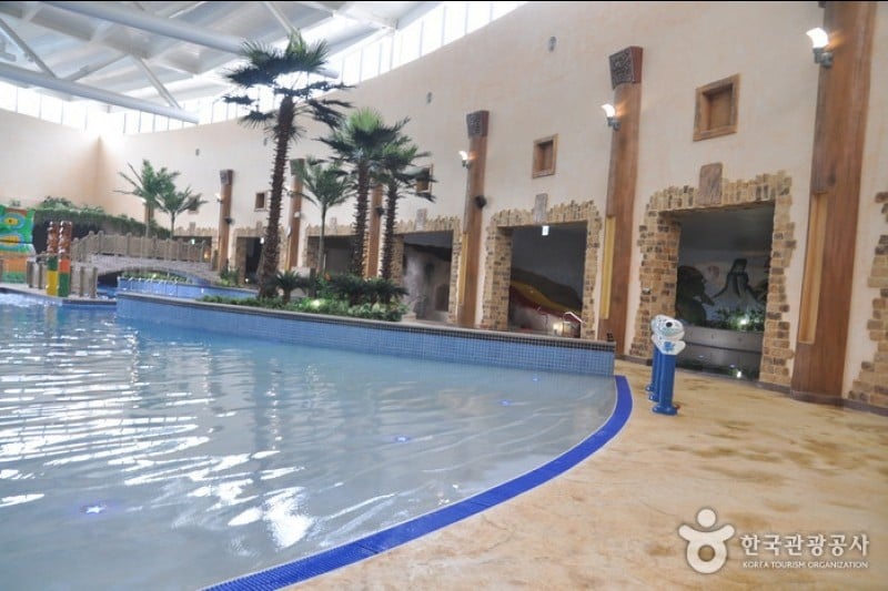 Lotte Buyeo Resort  (8/17)