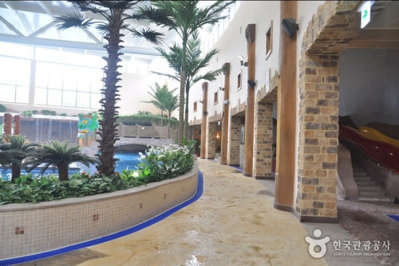 Lotte Buyeo Resort  (9/17)
